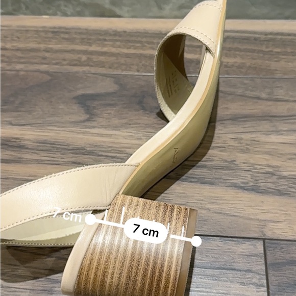 Aldo - low block heel  sandal - Picture 3 of 3